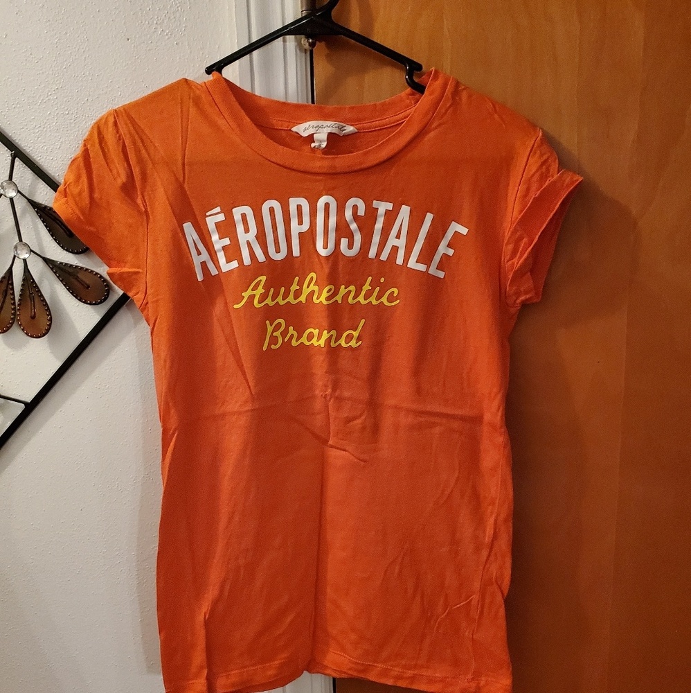 Aeropostale Tshirt - Large
